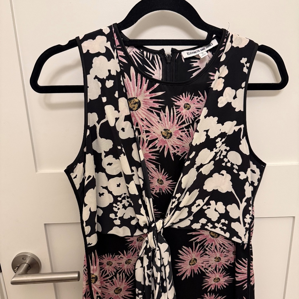 ELIZABETH AND JAMES TANK TOP